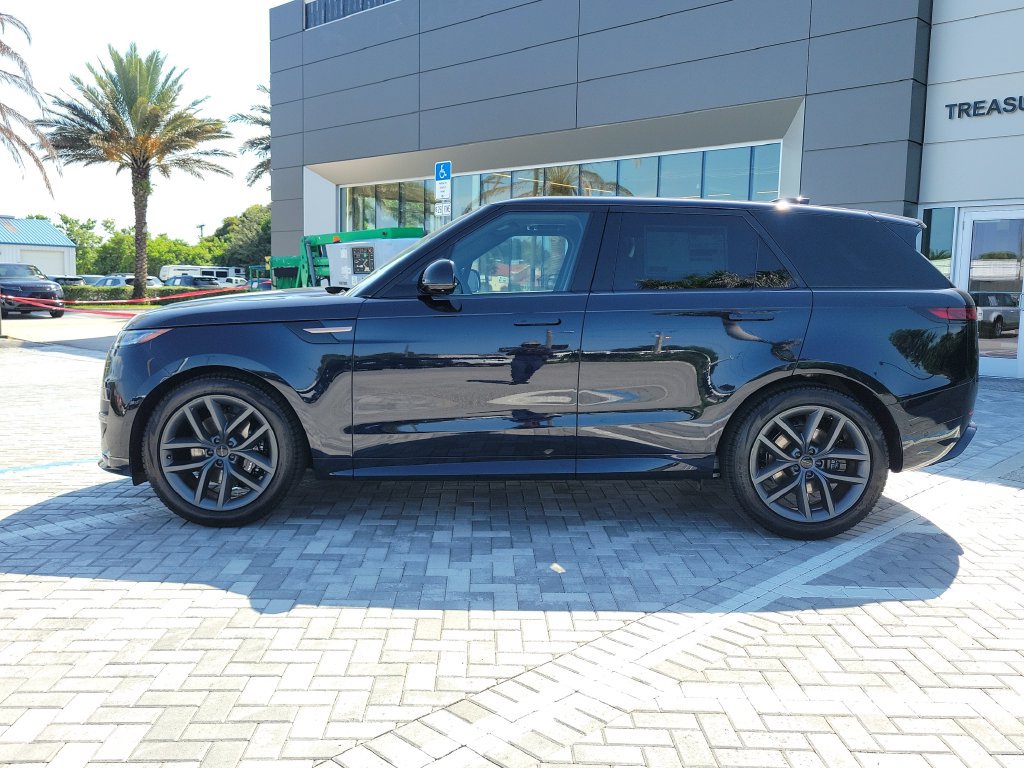 New 2026 Land Rover Range Rover Sport Dynamic SE AWD/4WD image 2