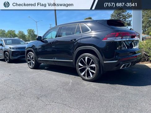 Used 2024 Volkswagen Atlas Cross Sport SEL Premium R-Line w/ Adventure Package AWD/4WD image 6