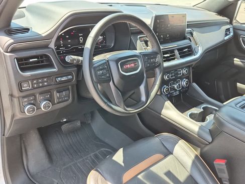 Used 2024 GMC Yukon AT4 w/ AT4 Premium Plus Package AWD/4WD image 15