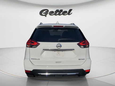 Used 2017 Nissan Rogue SV AWD/4WD image 4