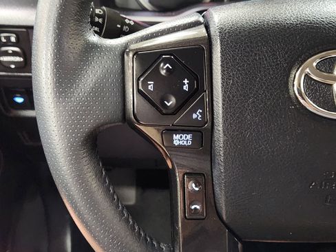 Used 2021 Toyota 4Runner TRD Off-Road Premium AWD/4WD image 50