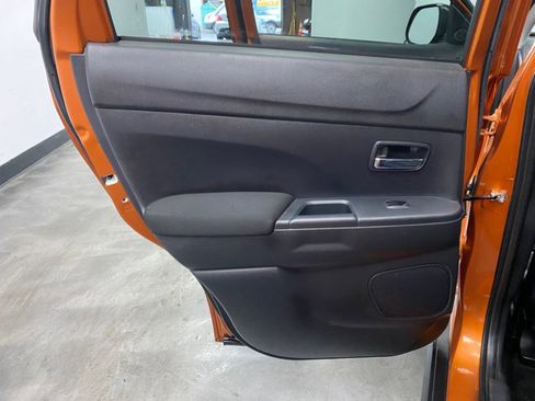 Used 2020 Mitsubishi Outlander Sport ES image 40