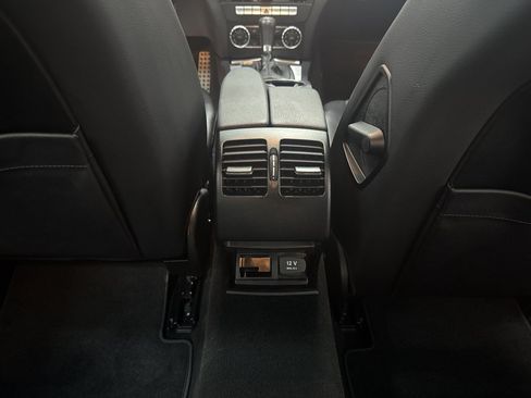 Used 2013 Mercedes-Benz C 300 4MATIC Sedan image 18