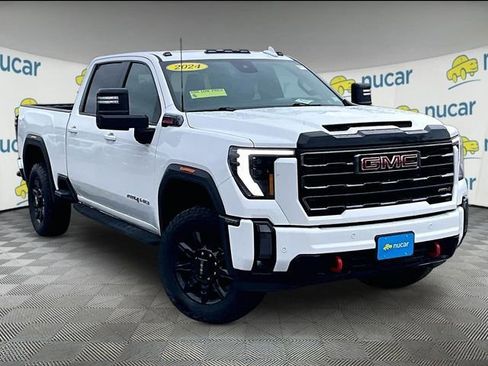 Used 2024 GMC Sierra 2500 AT4 w/ AT4 Premium Plus Package AWD/4WD image 1