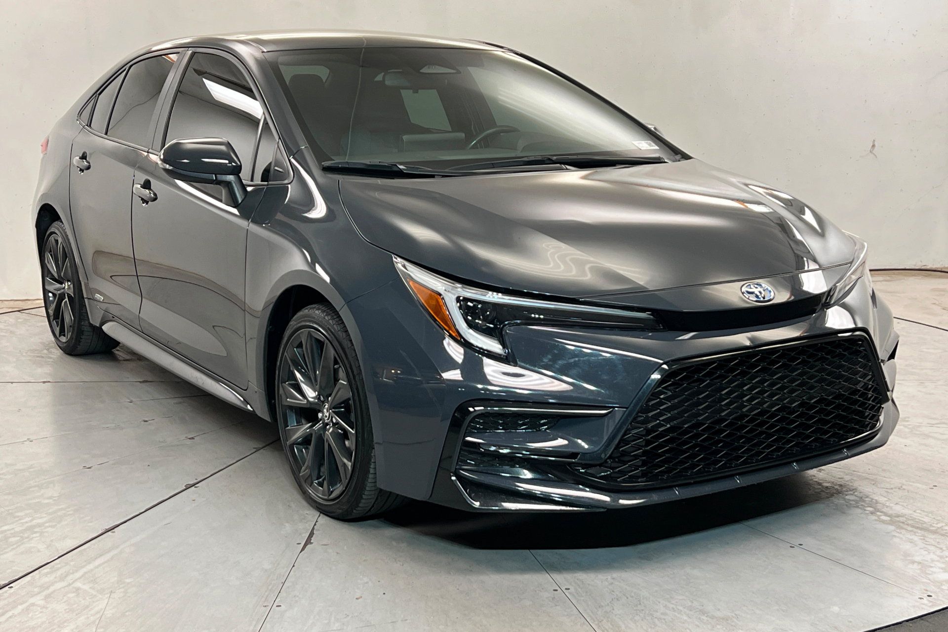 Used 2024 Toyota Corolla SE w/ Convenience Package AWD/4WD image 8