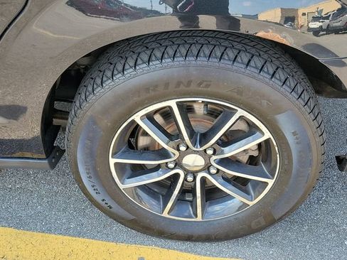 Used 2016 Dodge Grand Caravan R/T FWD image 24