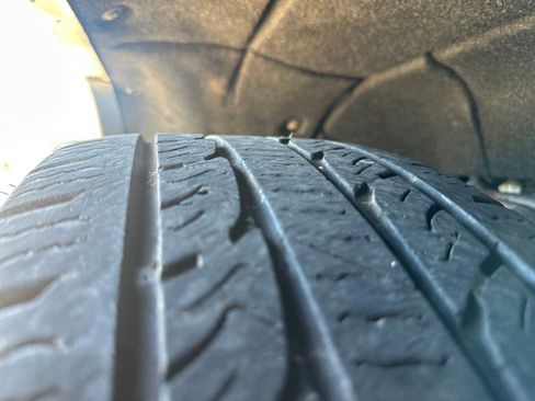 Used 2017 GMC Sierra 1500 SLT w/ SLT Preferred Package image 24