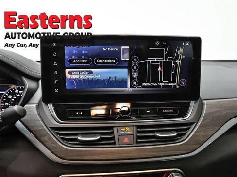 Used 2023 Nissan Altima 2.5 SL FWD image 12