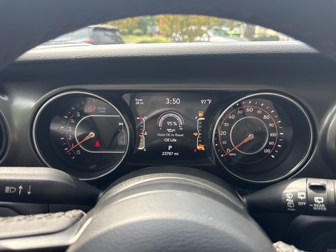 Used 2023 Jeep Wrangler Unlimited Sport AWD/4WD image 21