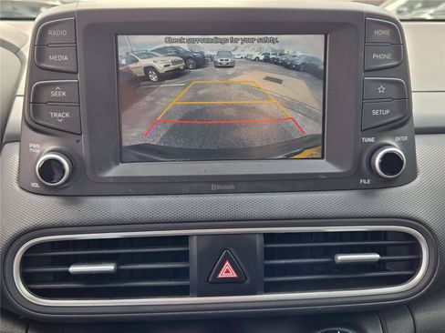 Used 2021 Hyundai Kona SE w/ Cargo Package FWD image 16