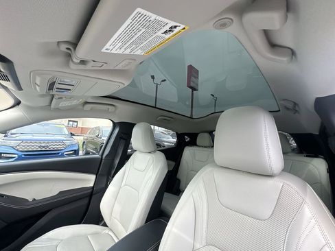 Used 2025 Ford Mustang Mach-E Premium image 22