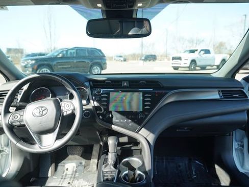 Used 2020 Toyota Camry XSE image 26