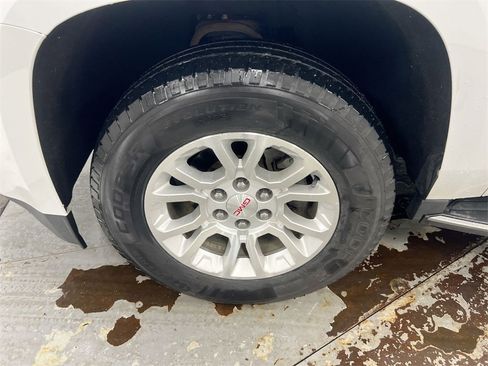 Used 2019 GMC Yukon XL SLT image 26