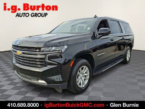 Used 2022 Chevrolet Suburban LT image 3