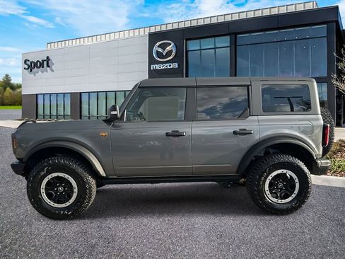 Used 2024 Ford Bronco Badlands w/ Sasquatch Package image 7