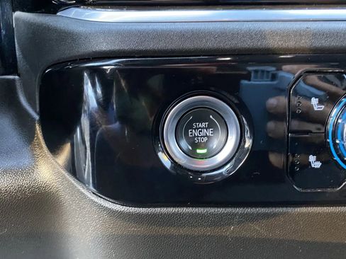 Used 2022 GMC Sierra 1500 Elevation image 15