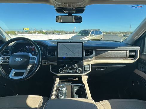 Used 2024 Ford Expedition Max Limited image 22