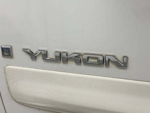 Used 2007 GMC Yukon SLT w/ SLT Preferred Equipment Group AWD/4WD image 24