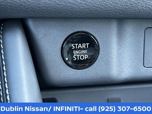 New 2026 Nissan Rogue Platinum w/ Tech Package AWD/4WD image 26