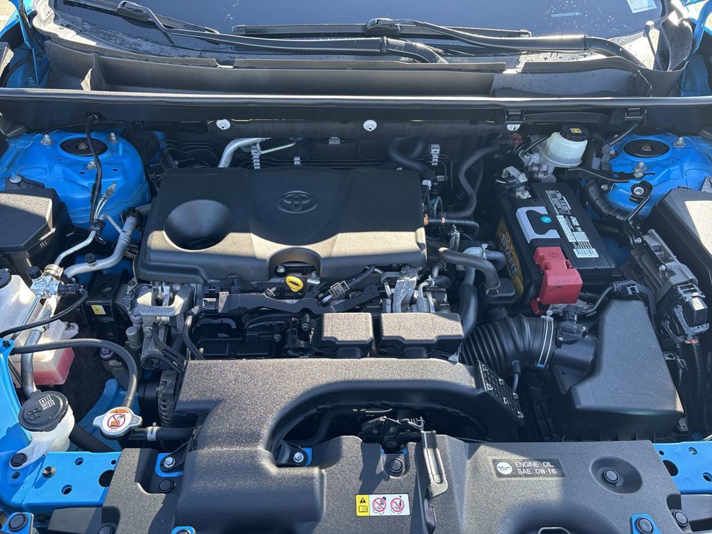 Used 2020 Toyota RAV4 LE w/ All Weather Liner Package AWD/4WD image 33