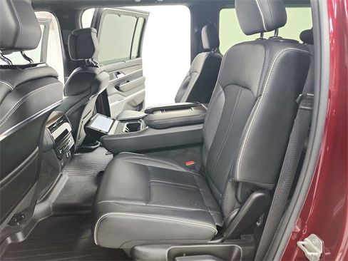 Used 2023 Jeep Grand Wagoneer L Series II image 33