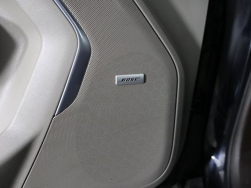 Used 2021 Chevrolet Suburban Z71 w/ Z71 Off-Road Package image 39