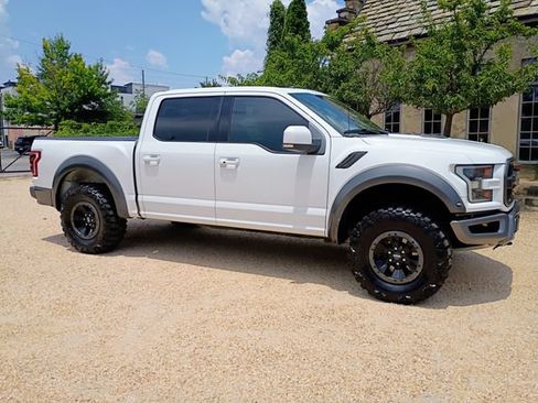 Used 2017 Ford F150 Raptor w/ Equipment Group 802A Luxury AWD/4WD image 19