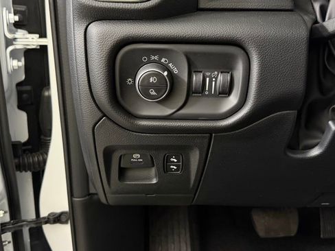 New 2026 RAM 1500 4x4 Crew Cab image 12