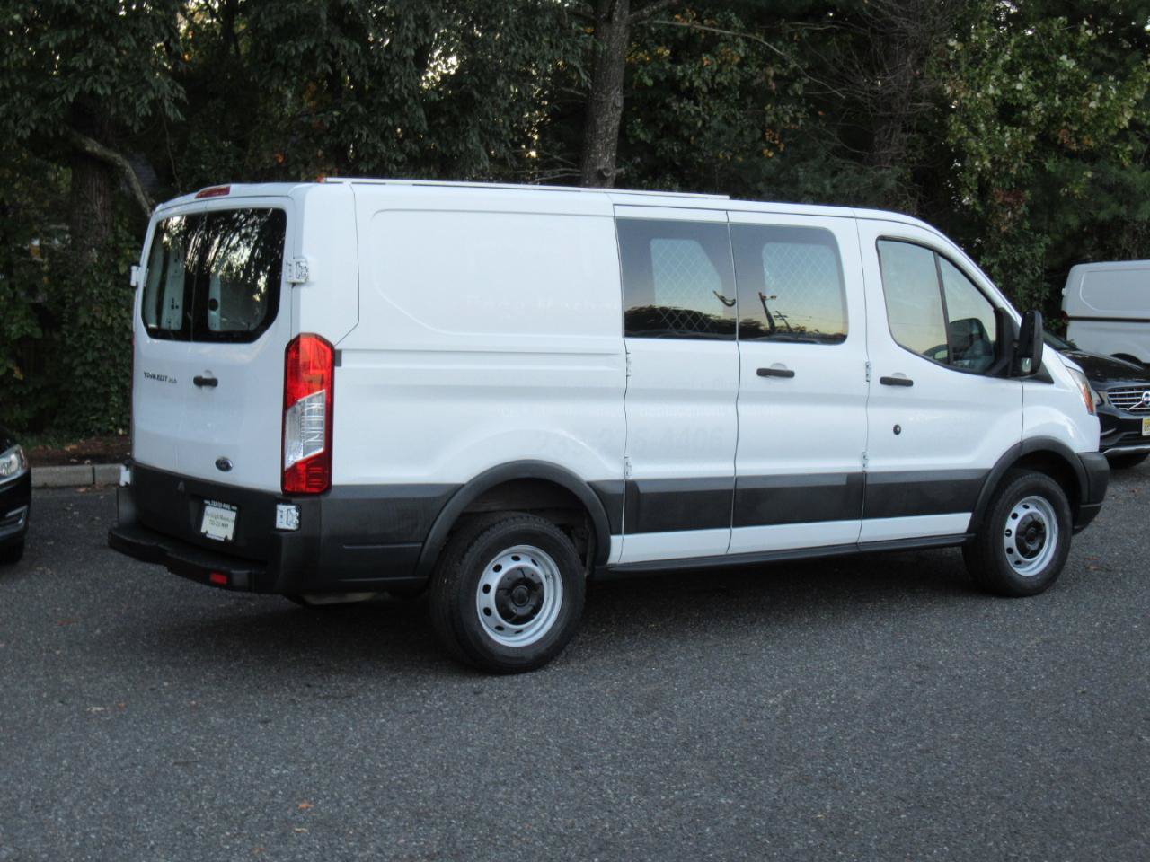 Used 2018 Ford Transit 250 130 Low Roof RWD image 6
