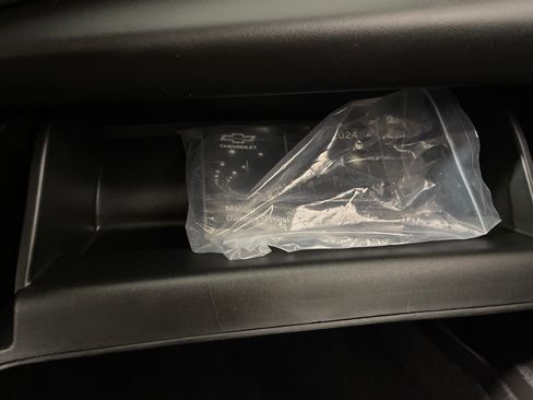 Used 2024 Chevrolet Malibu LT image 28