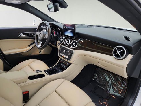 Used 2019 Mercedes-Benz CLA 250 image 29