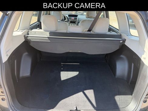 Used 2014 Subaru Forester 2.5i AWD/4WD image 9