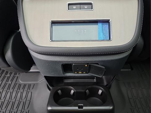 New 2025 Lincoln Navigator Reserve image 14