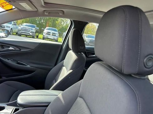 Used 2023 Chevrolet Malibu LT FWD image 12