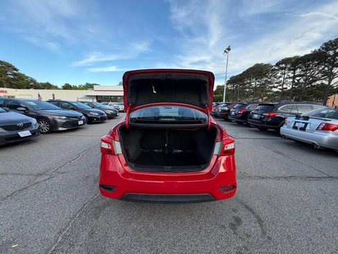 Used 2018 Nissan Sentra SV FWD image 16