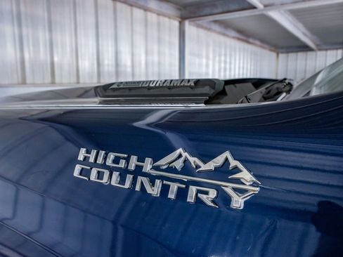 Used 2021 Chevrolet Silverado 3500 High Country image 56