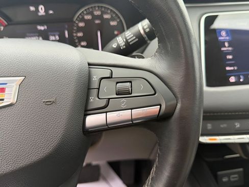 Used 2023 Cadillac XT4 Luxury w/ Driver Awareness Package FWD image 16