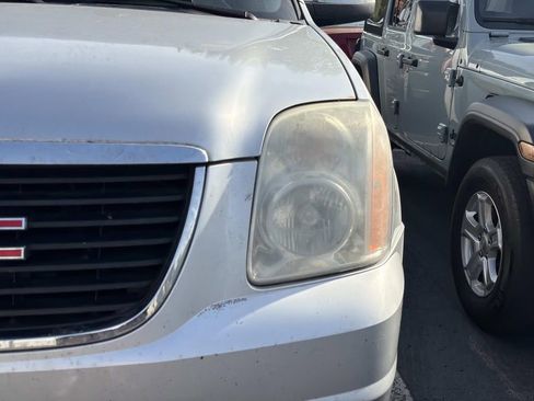 Used 2013 GMC Yukon XL 2500 SLT image 7