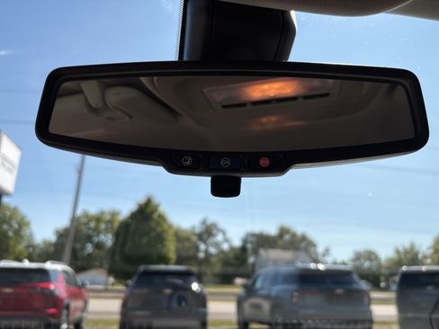 Used 2018 Chevrolet Colorado LT w/ LT Convenience Package image 24