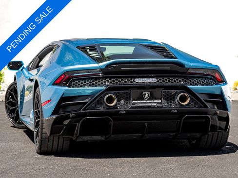 Used 2022 Lamborghini Huracan EVO RWD image 9