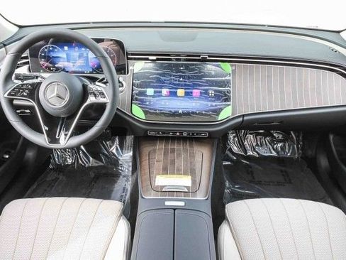 New 2026 Mercedes-Benz E 350 4MATIC Sedan image 12