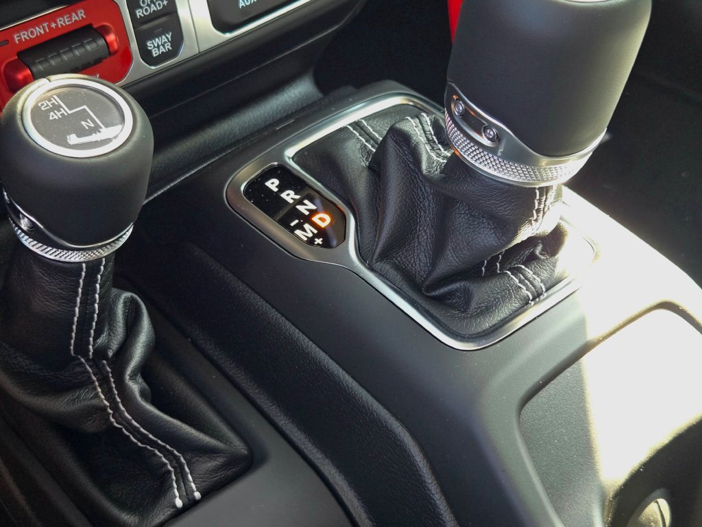 New 2026 Jeep Wrangler Unlimited Rubicon AWD/4WD image 31