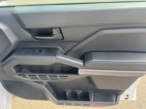New 2026 Toyota Tacoma SR5 AWD/4WD image 17