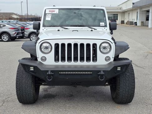 Used 2017 Jeep Wrangler Unlimited Sahara w/ Connectivity Group image 2