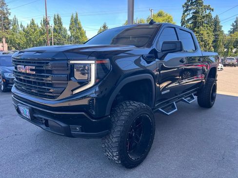 Used 2023 GMC Sierra 1500 Elevation AWD/4WD image 2