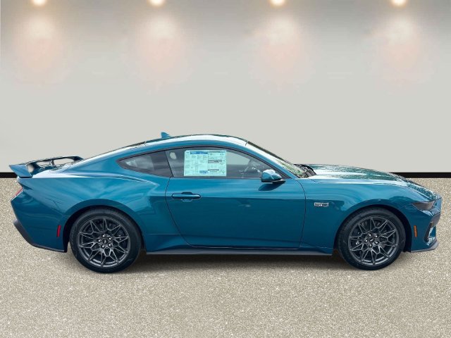 New 2026 Ford Mustang GT Premium w/ GT Performance Package RWD image 4