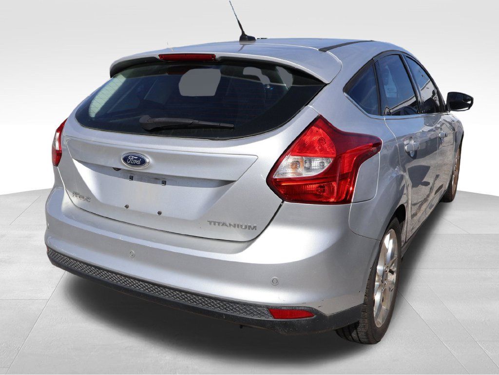 Used 2014 Ford Focus Titanium FWD image 16