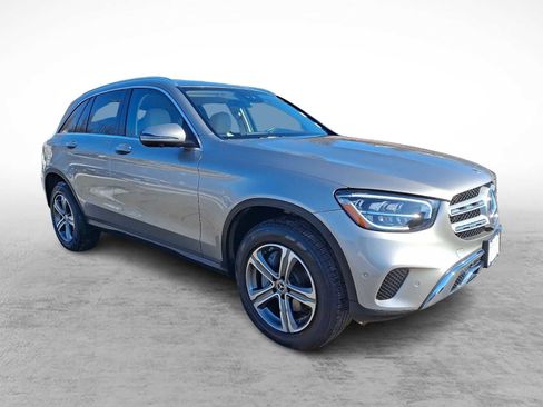 Used 2022 Mercedes-Benz GLC 300 GLC 300 image 3