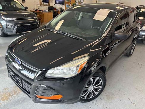 Used 2014 Ford Escape S image 6