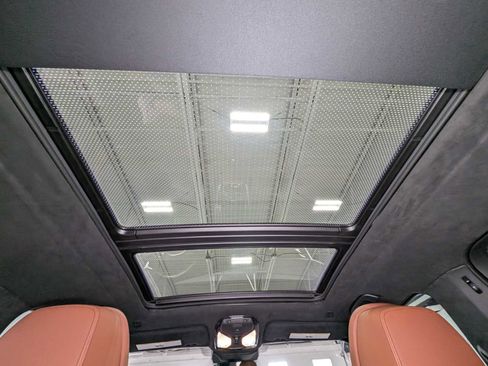 Used 2025 BMW X5 M60i AWD/4WD image 17